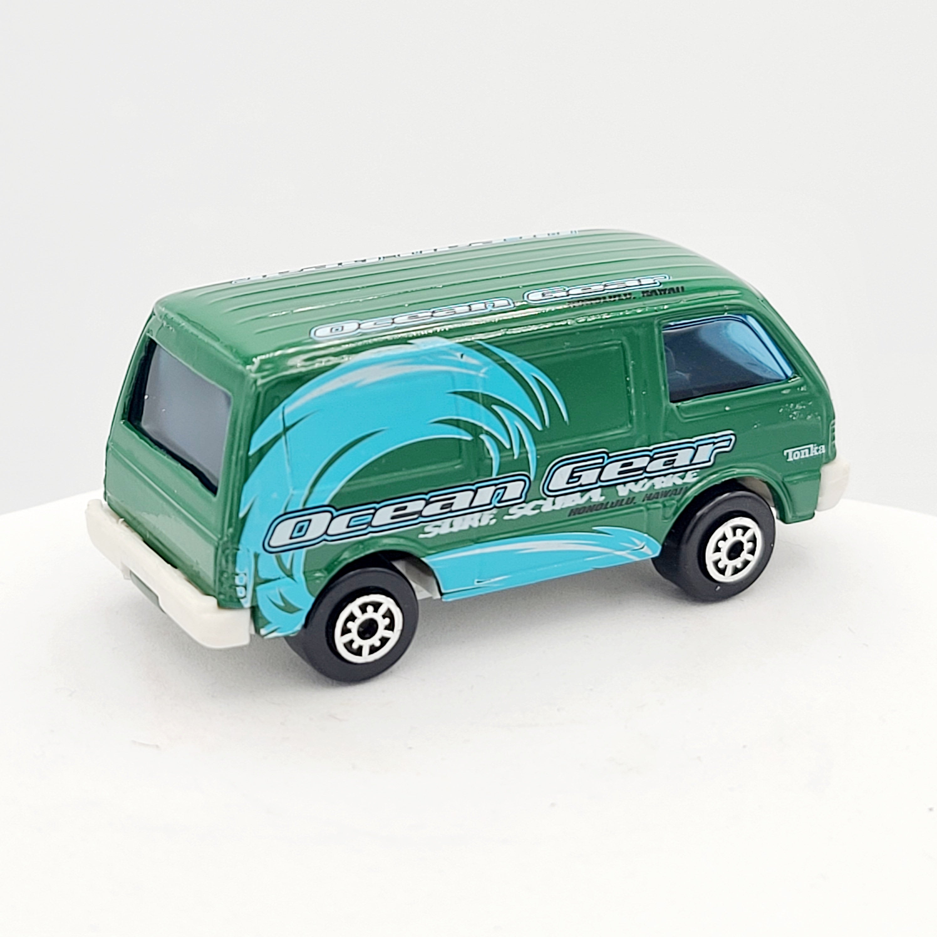 Maisto Ford Econovan "Ocean Gear" (Speed Wheels / Road & Track)